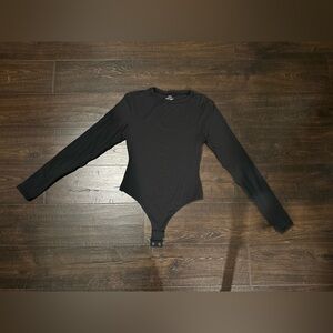 SKIMS - Fits Everybody Long Sleeve Crew Neck Thong Bodysuit - Medium